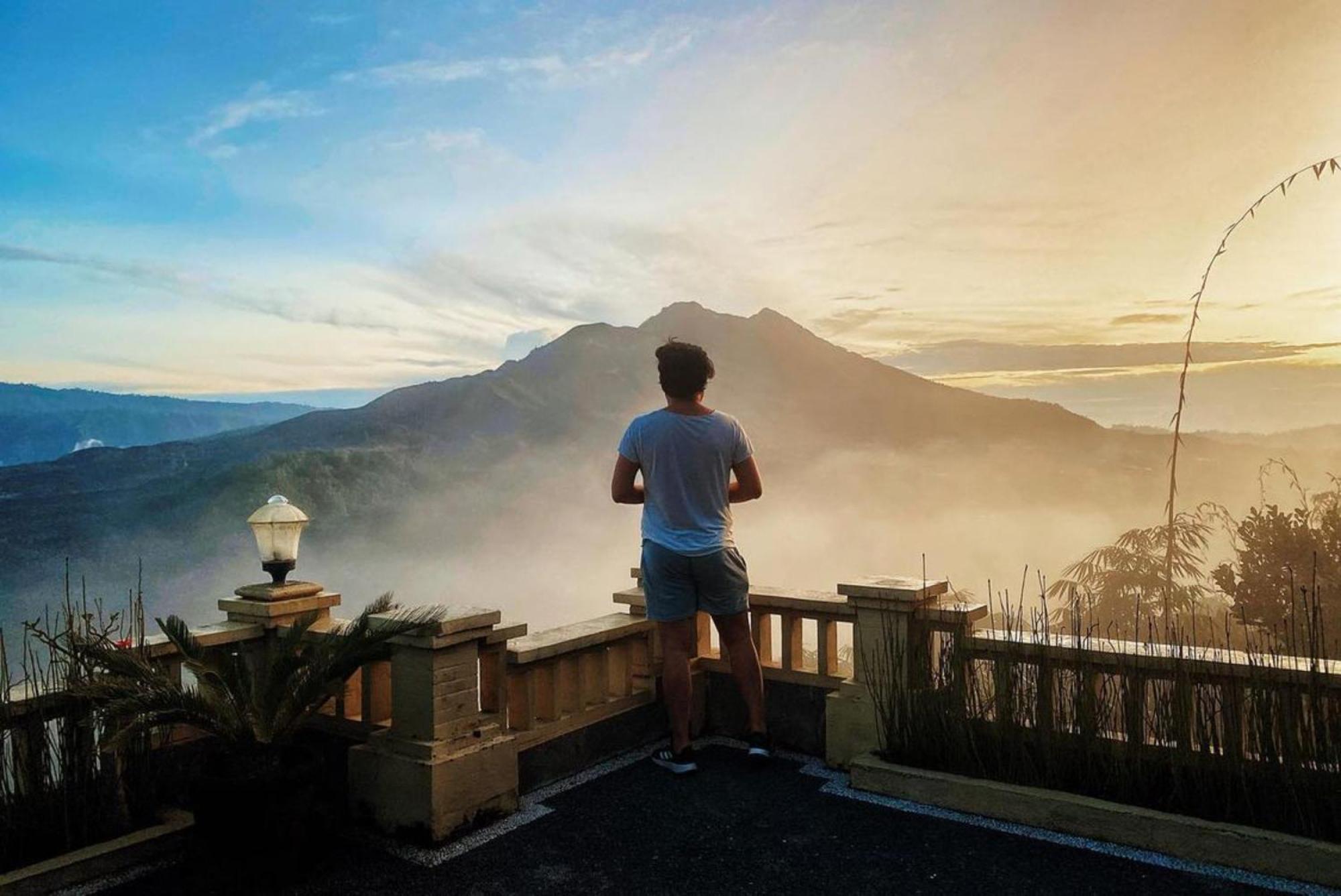 Wisma tamu Ayodya Batur