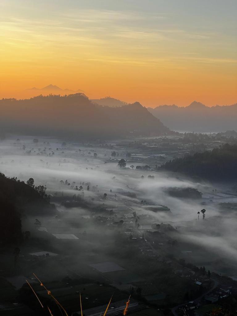 Ayodya Batur *