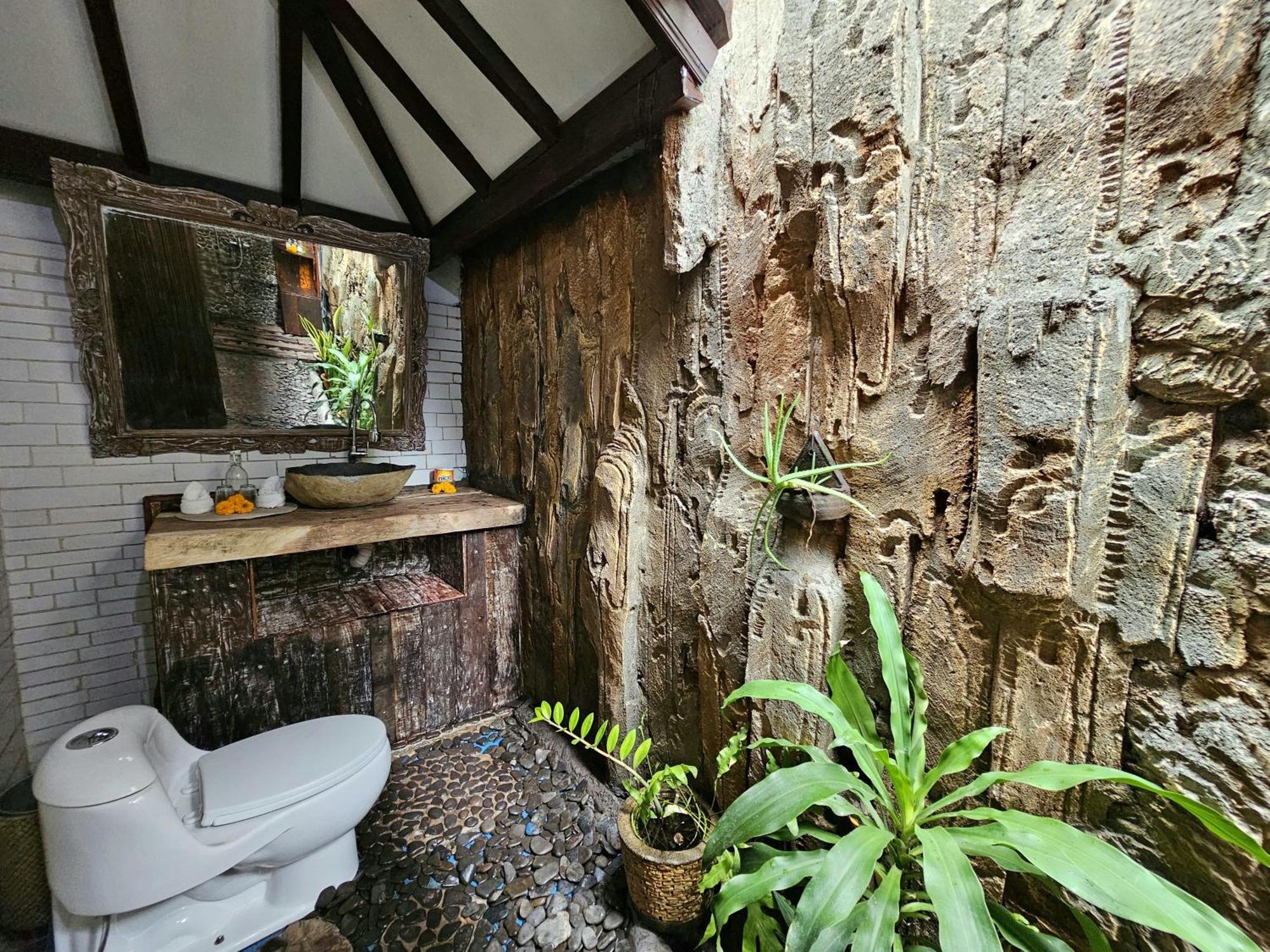 Binaria Museum Hotel Lovina (Bali)