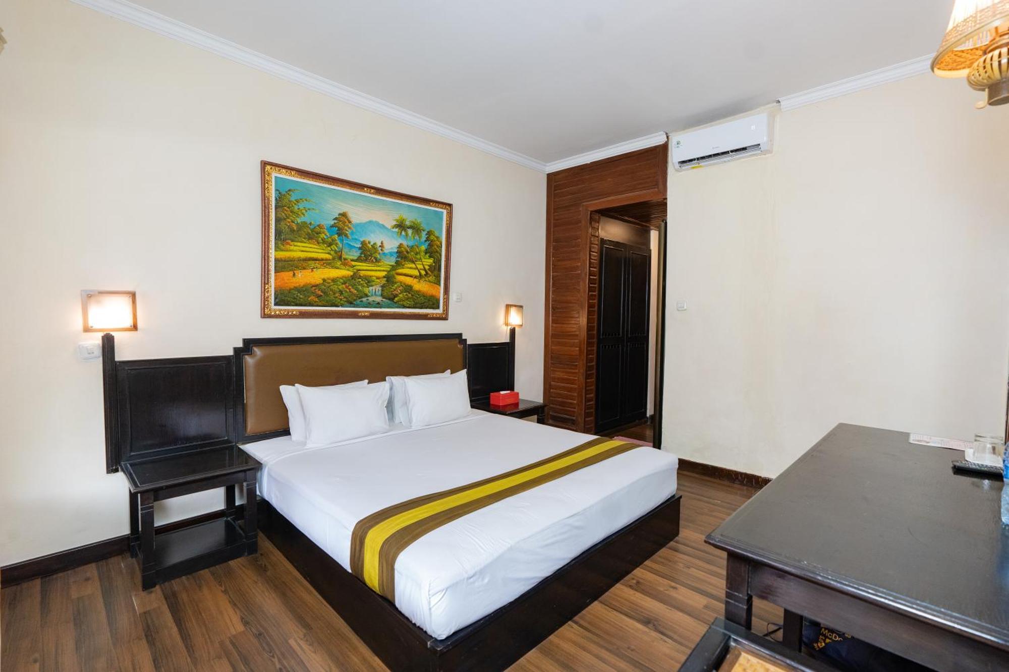 Hotel The Flora Kuta Bali