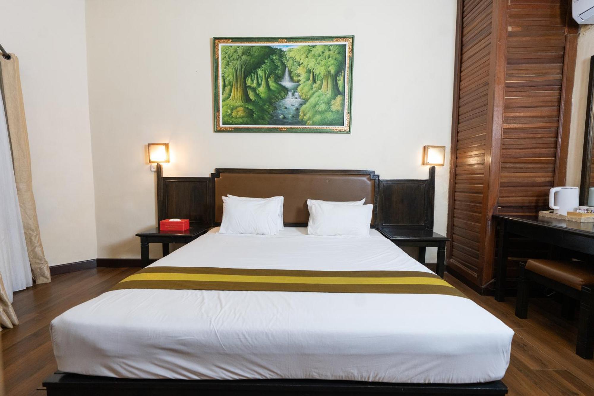 Hotel The Flora Kuta Bali 3*