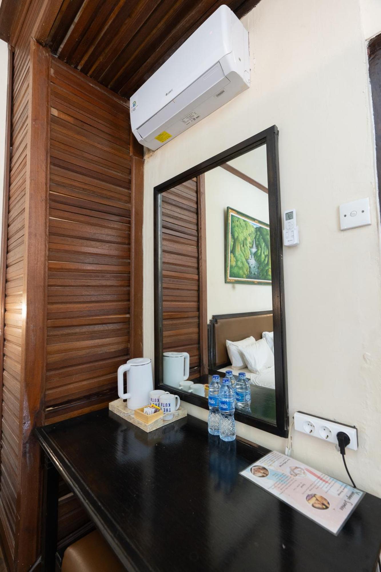The Flora Kuta Bali 3*