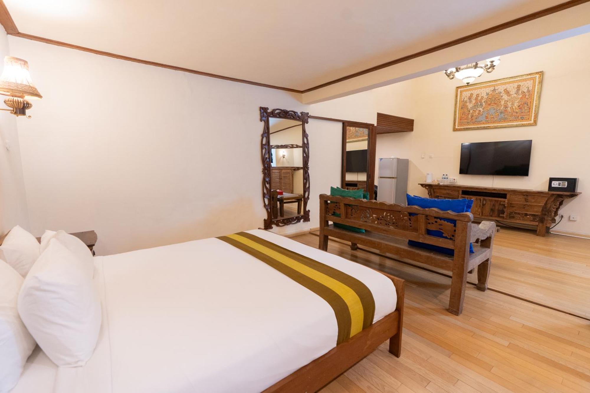 The Flora Kuta Bali 3*