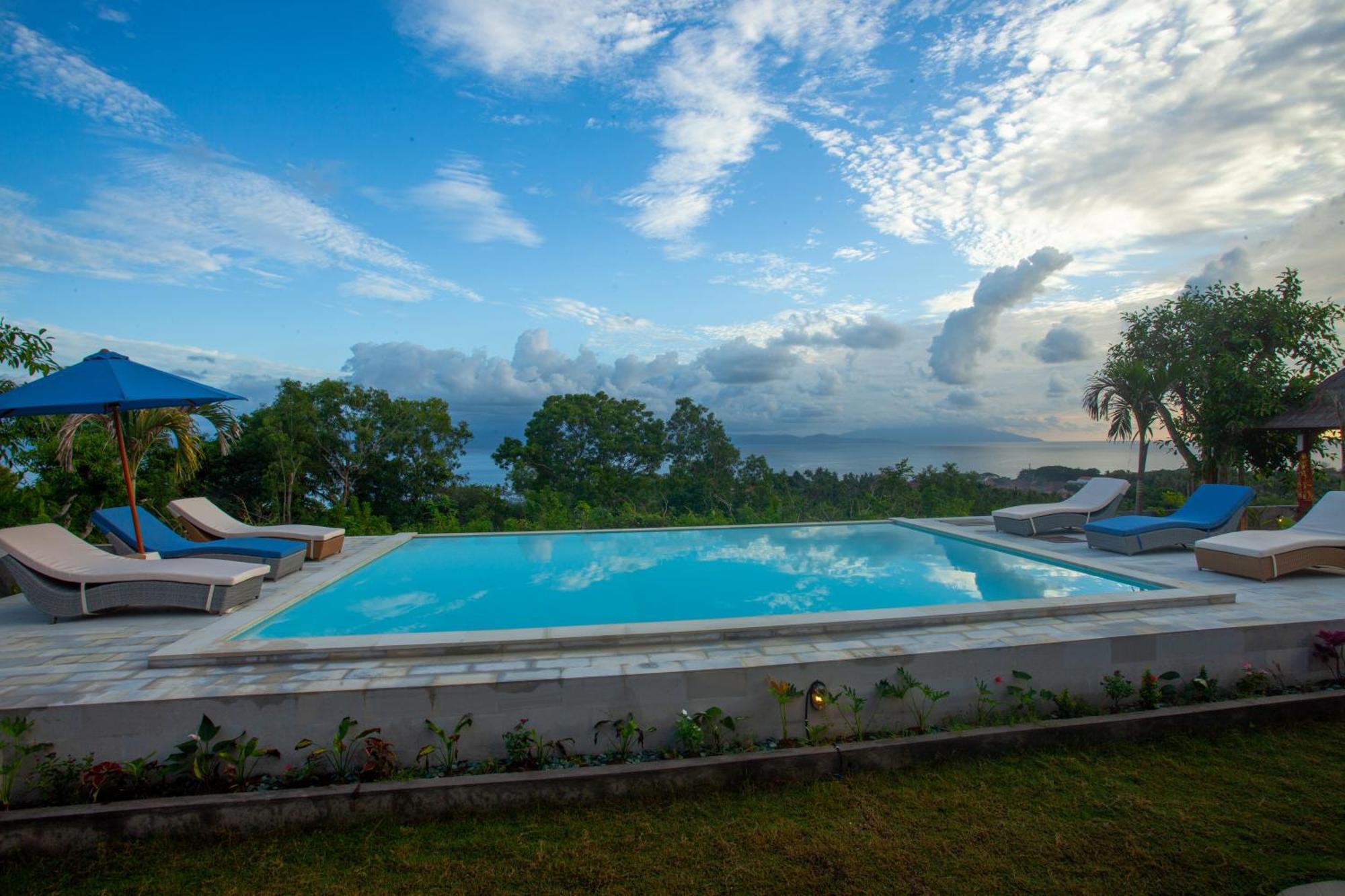 Plumeria Np Hotel Batununggul