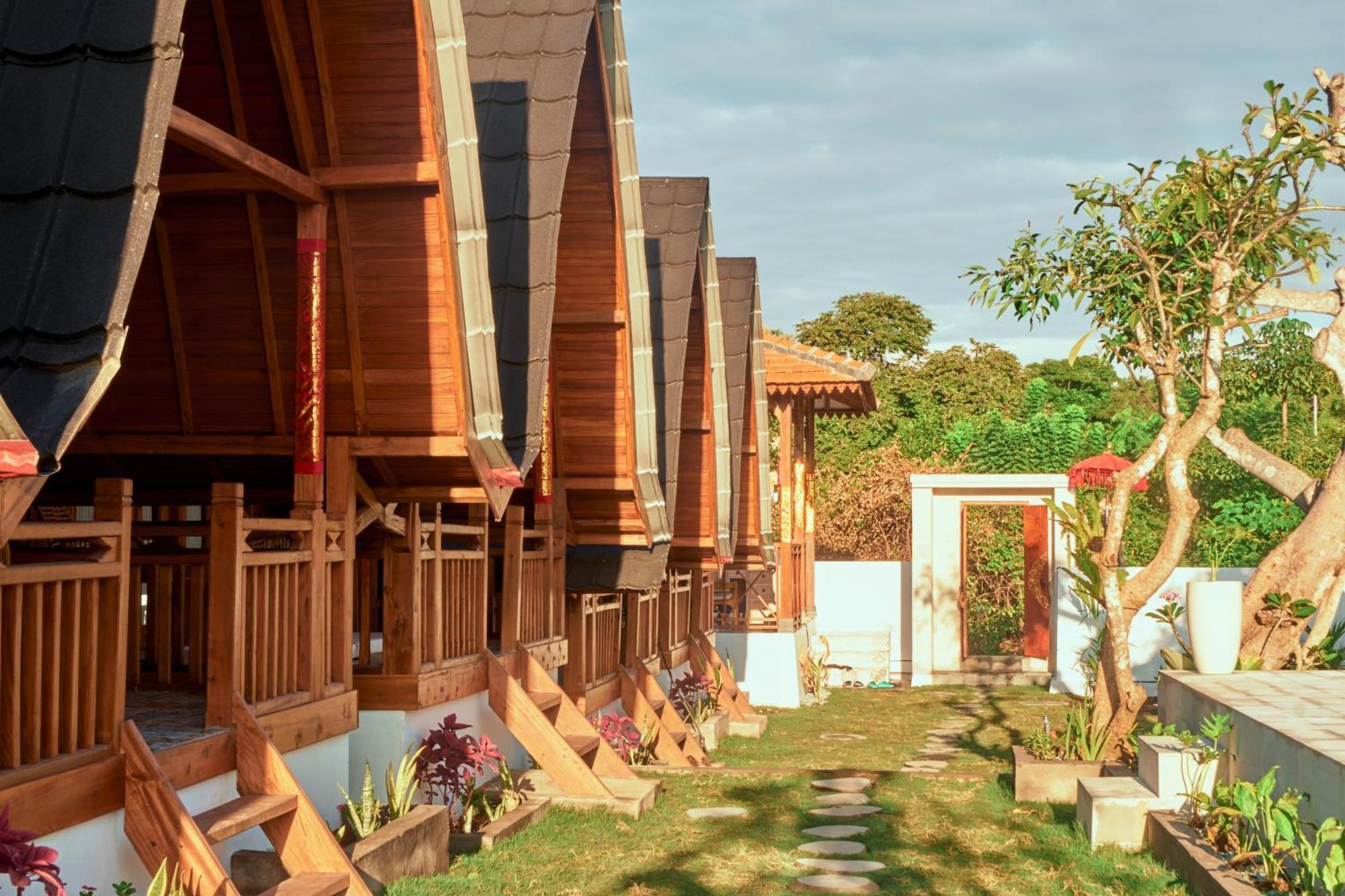 Plumeria Np Hotel Batununggul