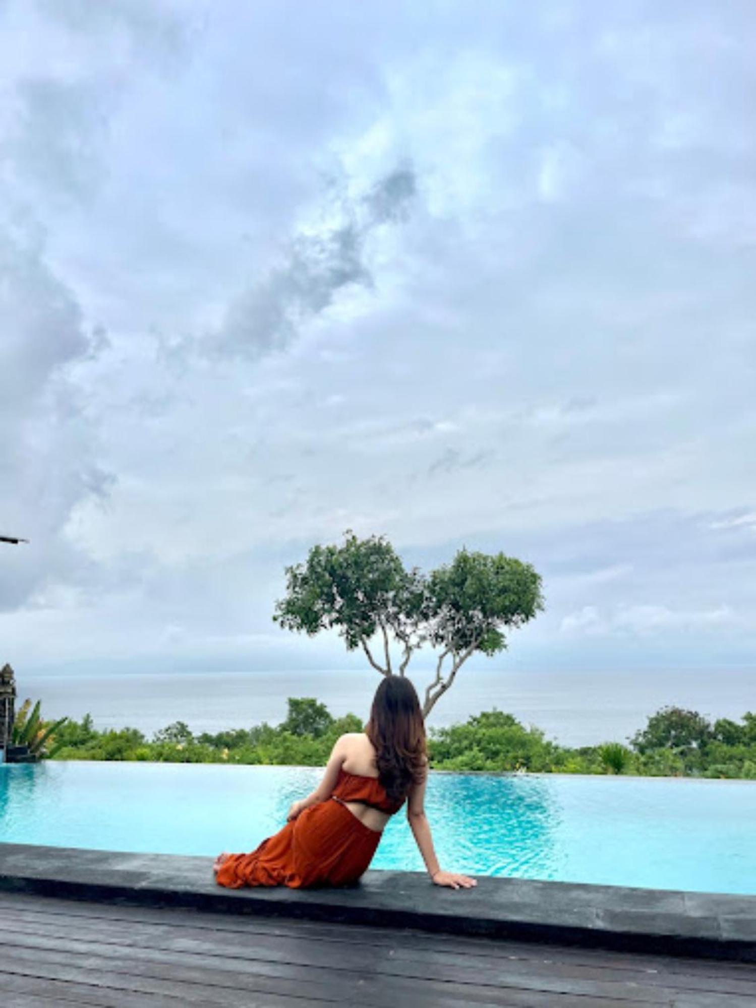 Bataran Garden 4*