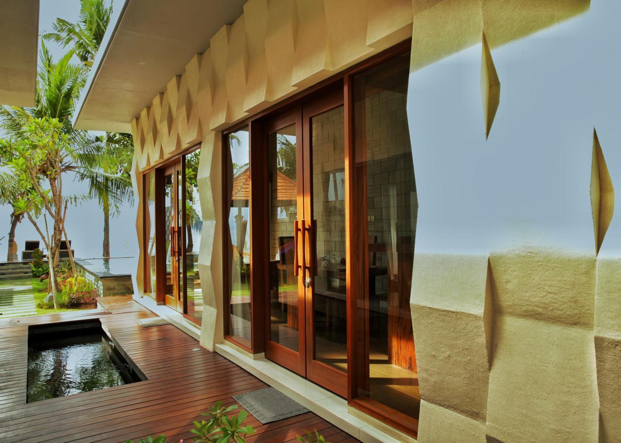 Elsa Seaview Resort *