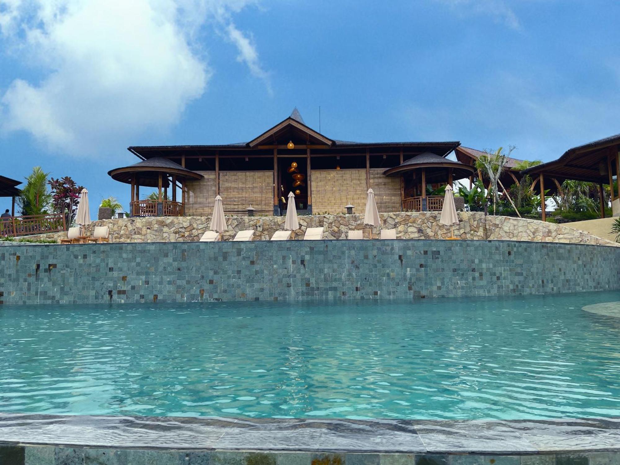 Puri Dajuma Terrace Eco & Resort 4*