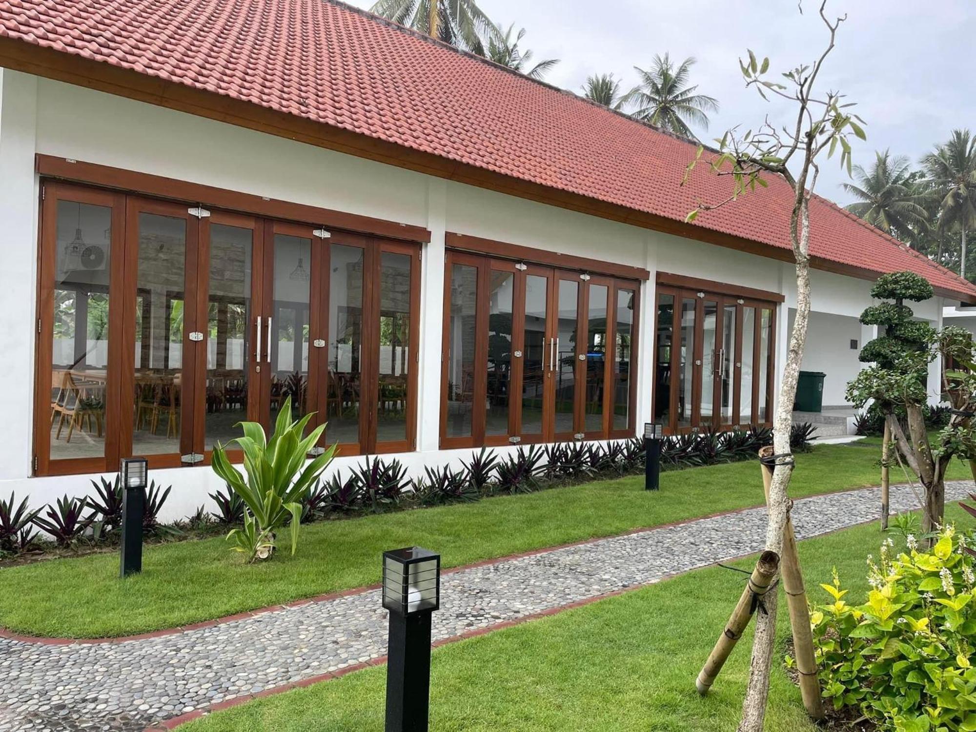 Hotel Rejuvenate And Restaurant