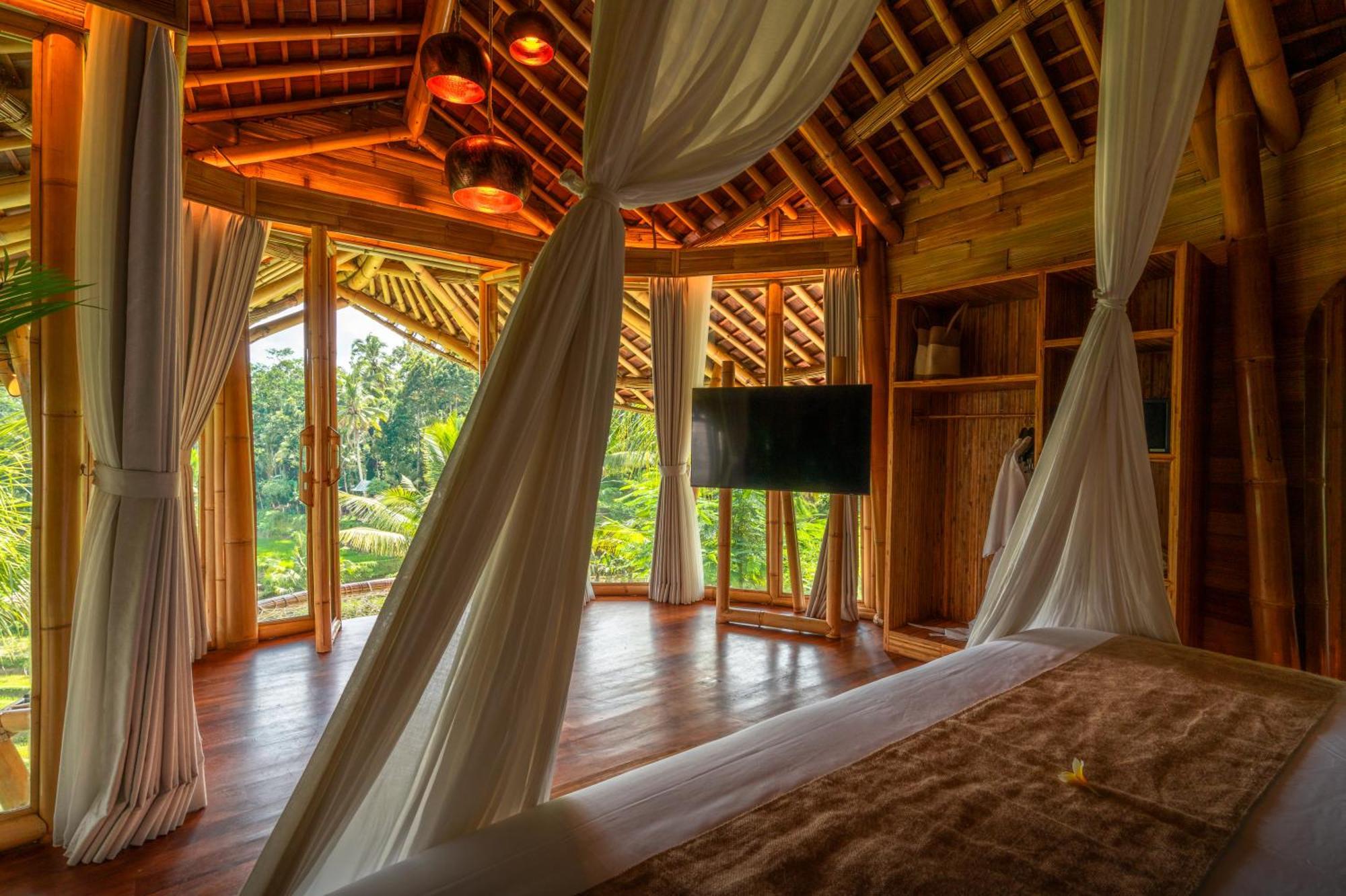 Bambootel Sawah View Villa