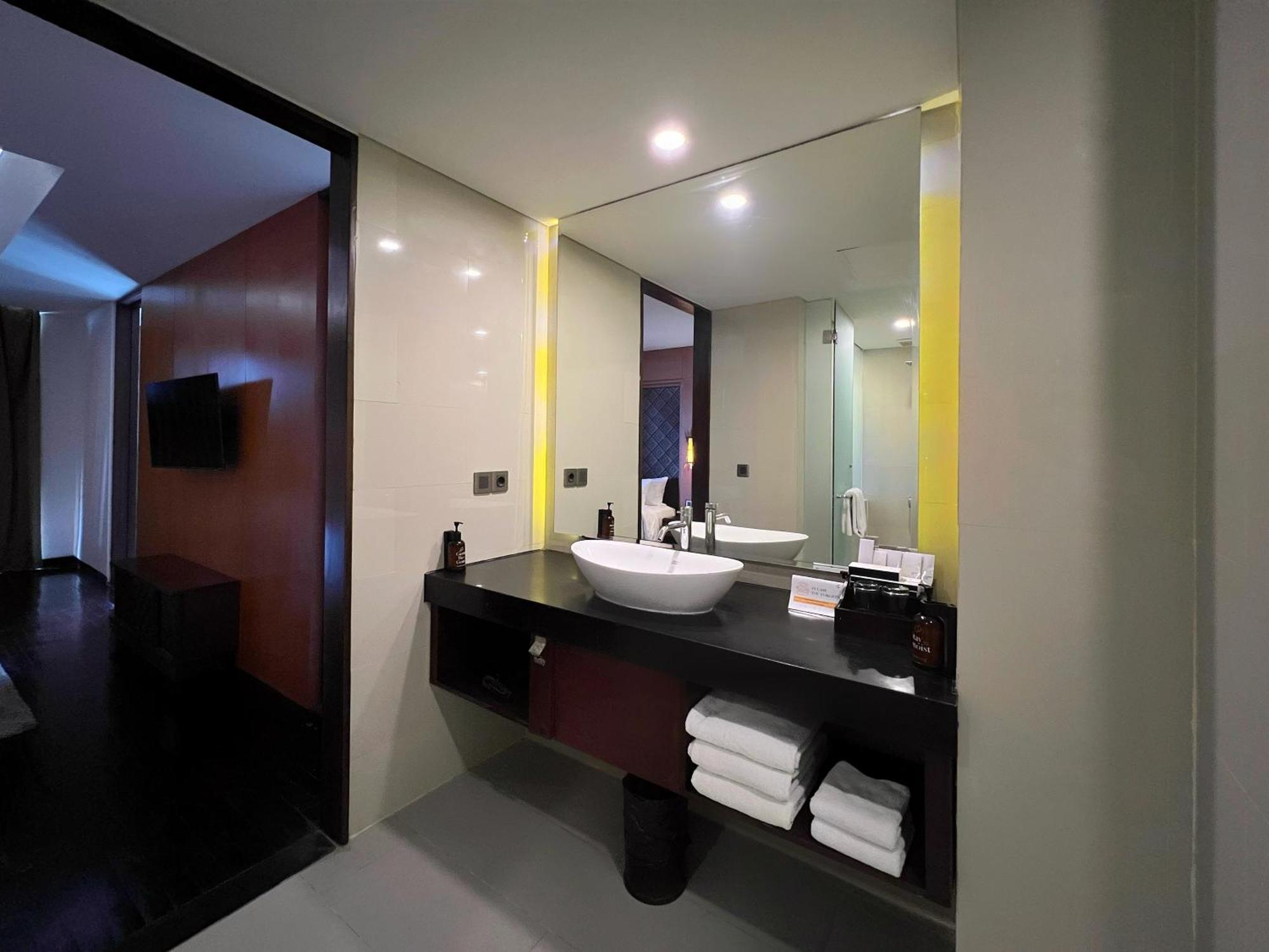 Golden Tulip Jineng Bali 4*