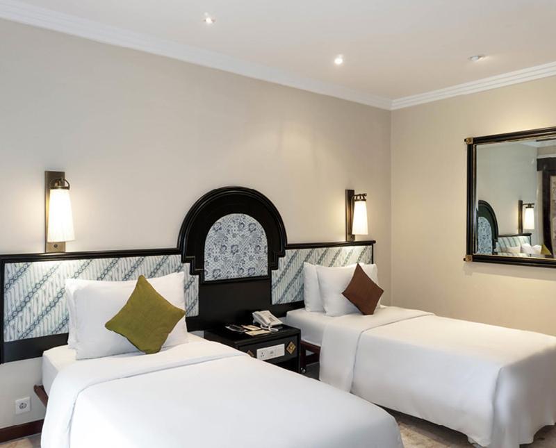 Resort Discovery Kartika Plaza
