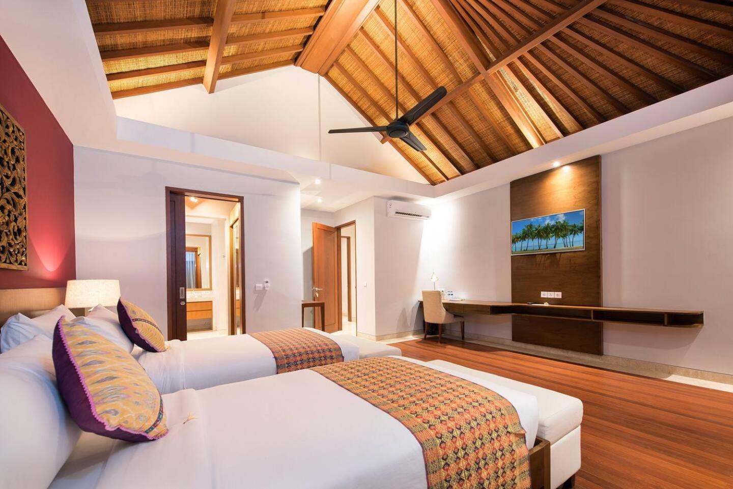 Karang Saujana Uluwatu (Bali)