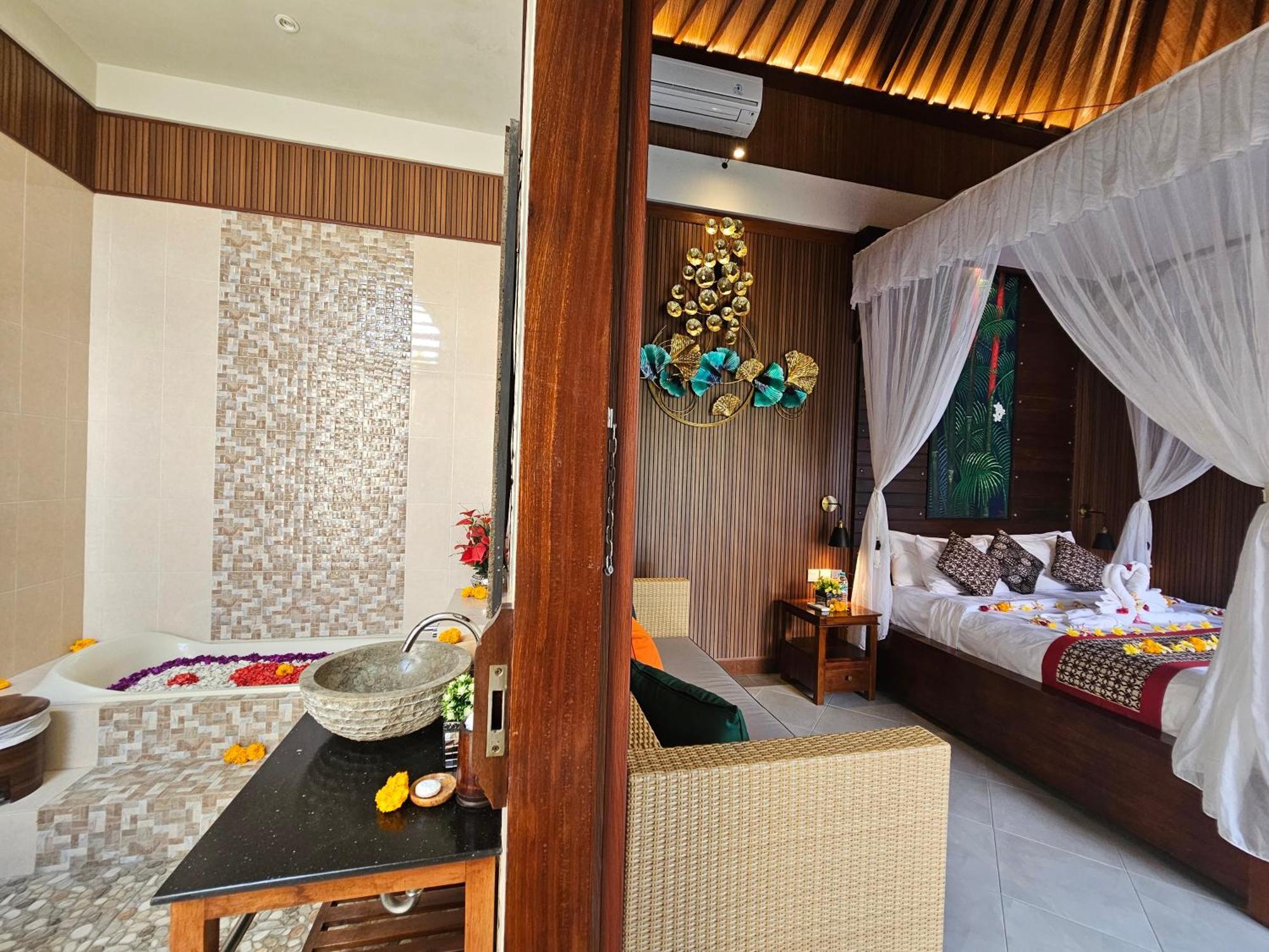 Villa Paradise *