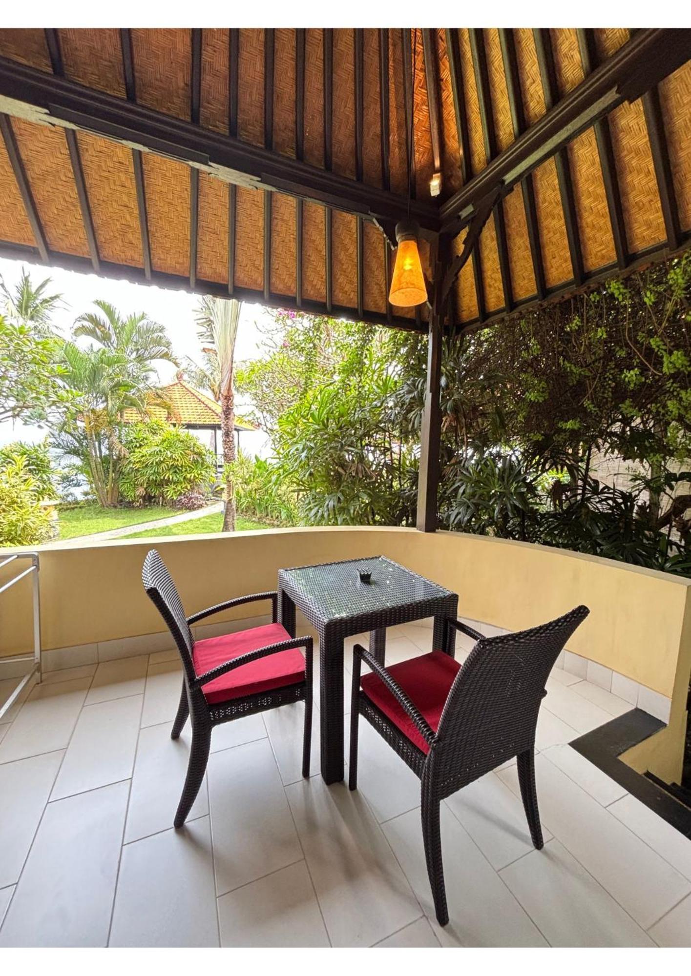 Teluk Karang Dive & Hotel Tejakula