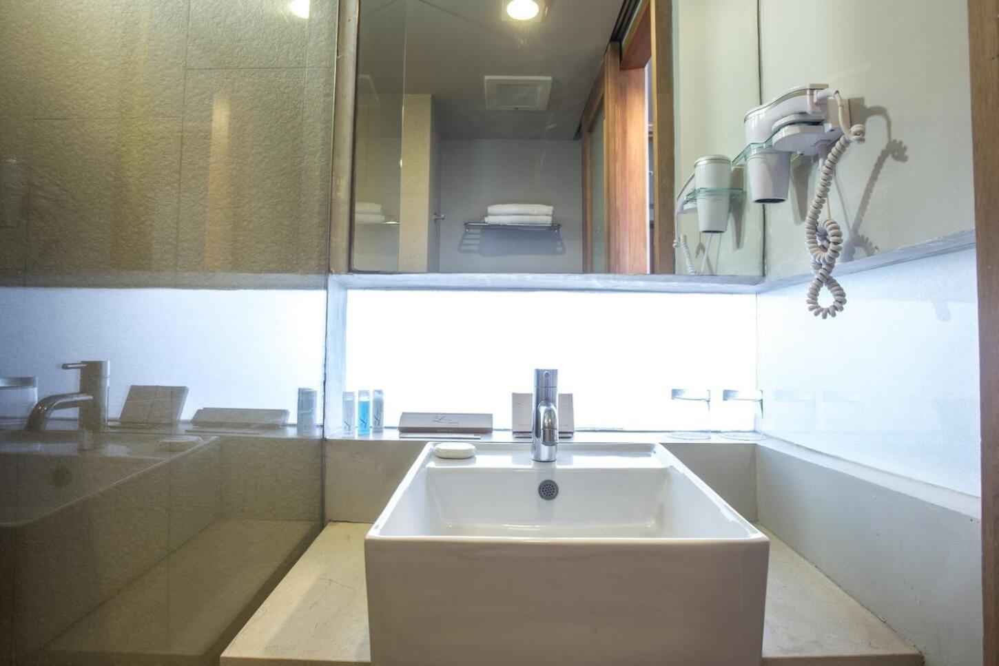 Hotel The Lerina Nusa Dua