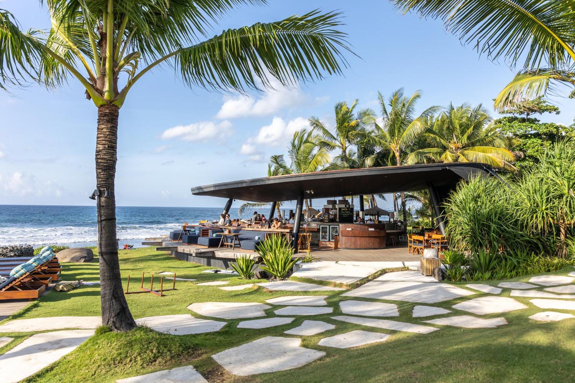 Komune And Club Bali 4*