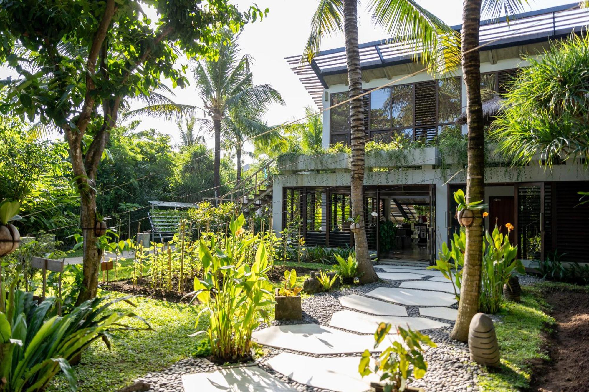 Komune&beach Club Bali Keramas