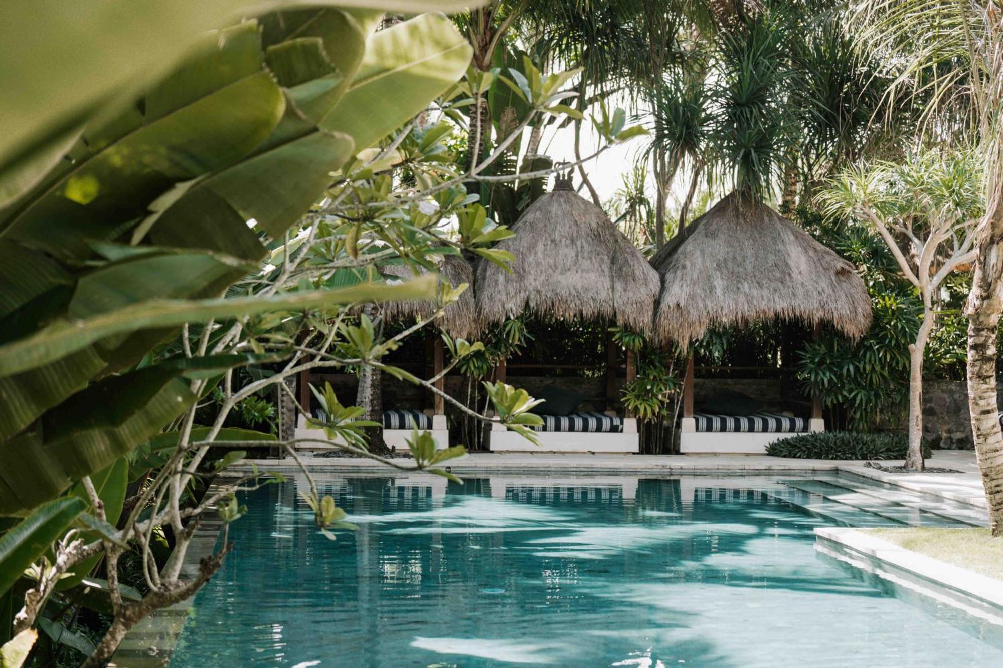 Komune And Club Bali 4*