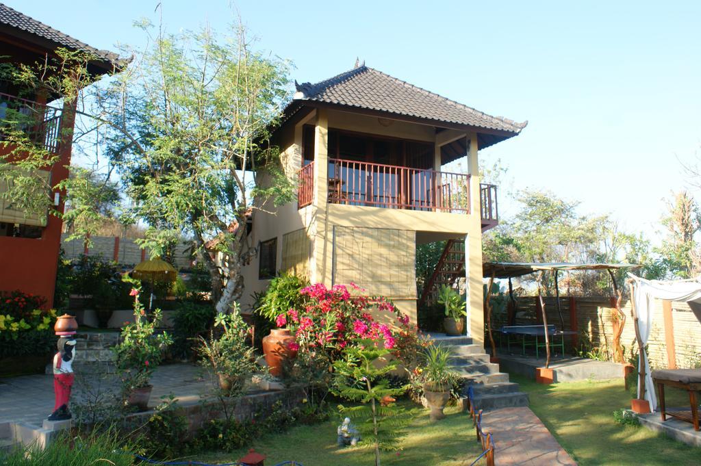Anjing 2 4* Nusa Dua (Bali)