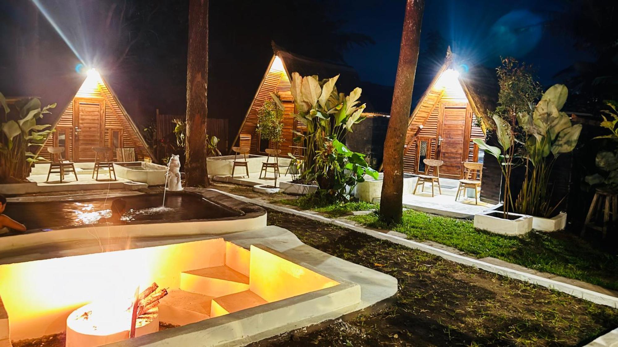 Triangle House And Private Hot Spring Kintamani (Bali)