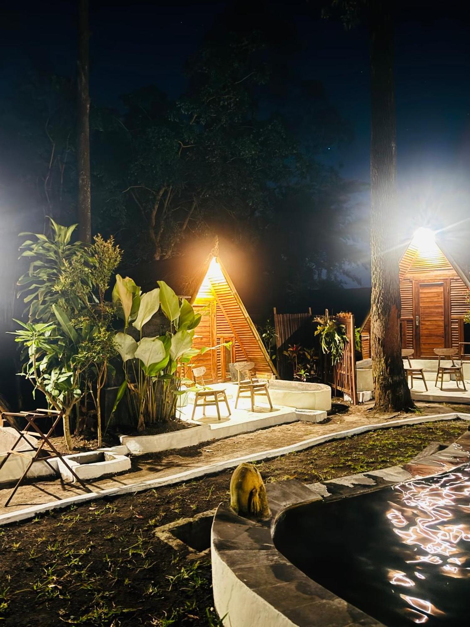 Homestay Triangle House And Private Hot Spring *