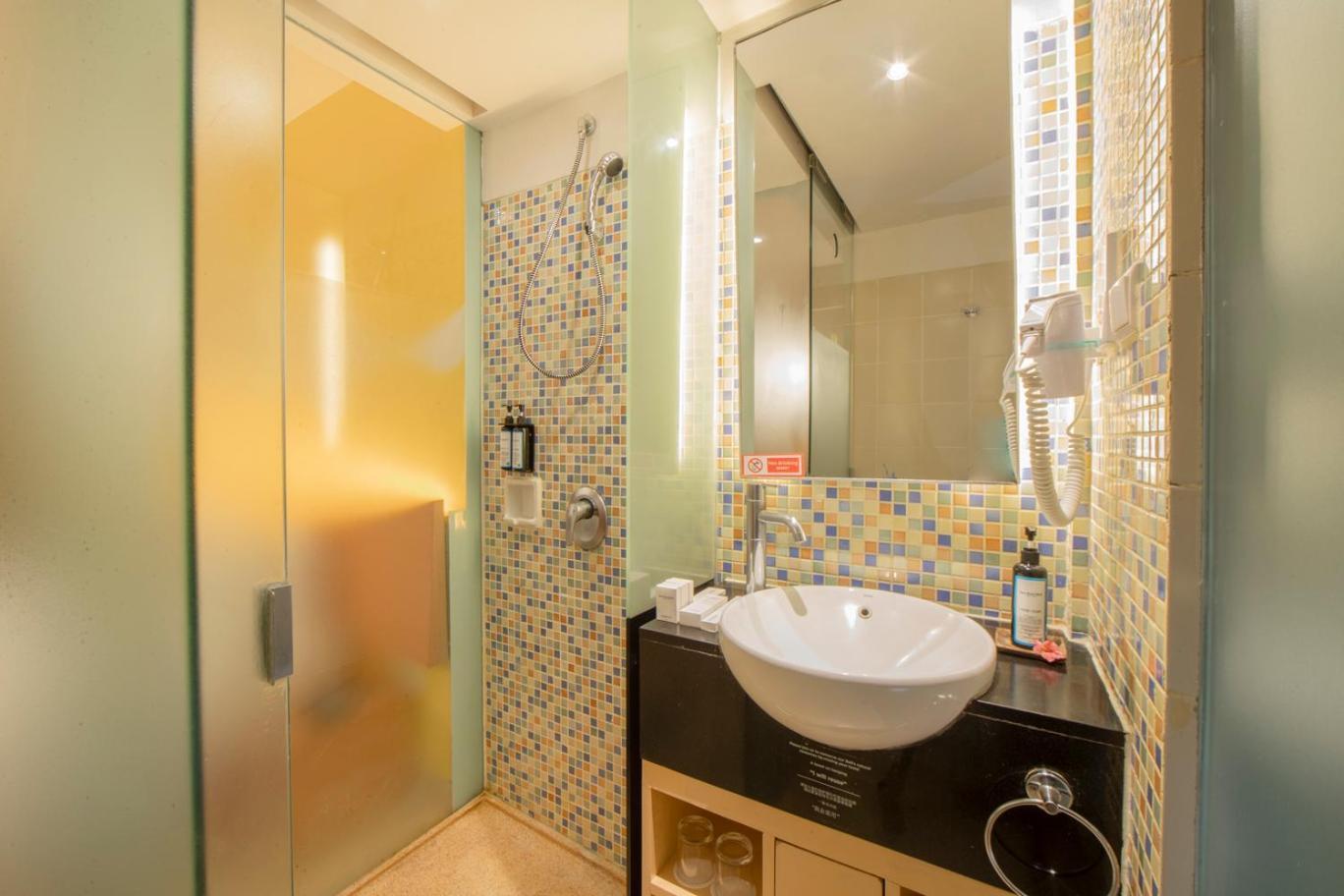 Hotel Kuta 4*