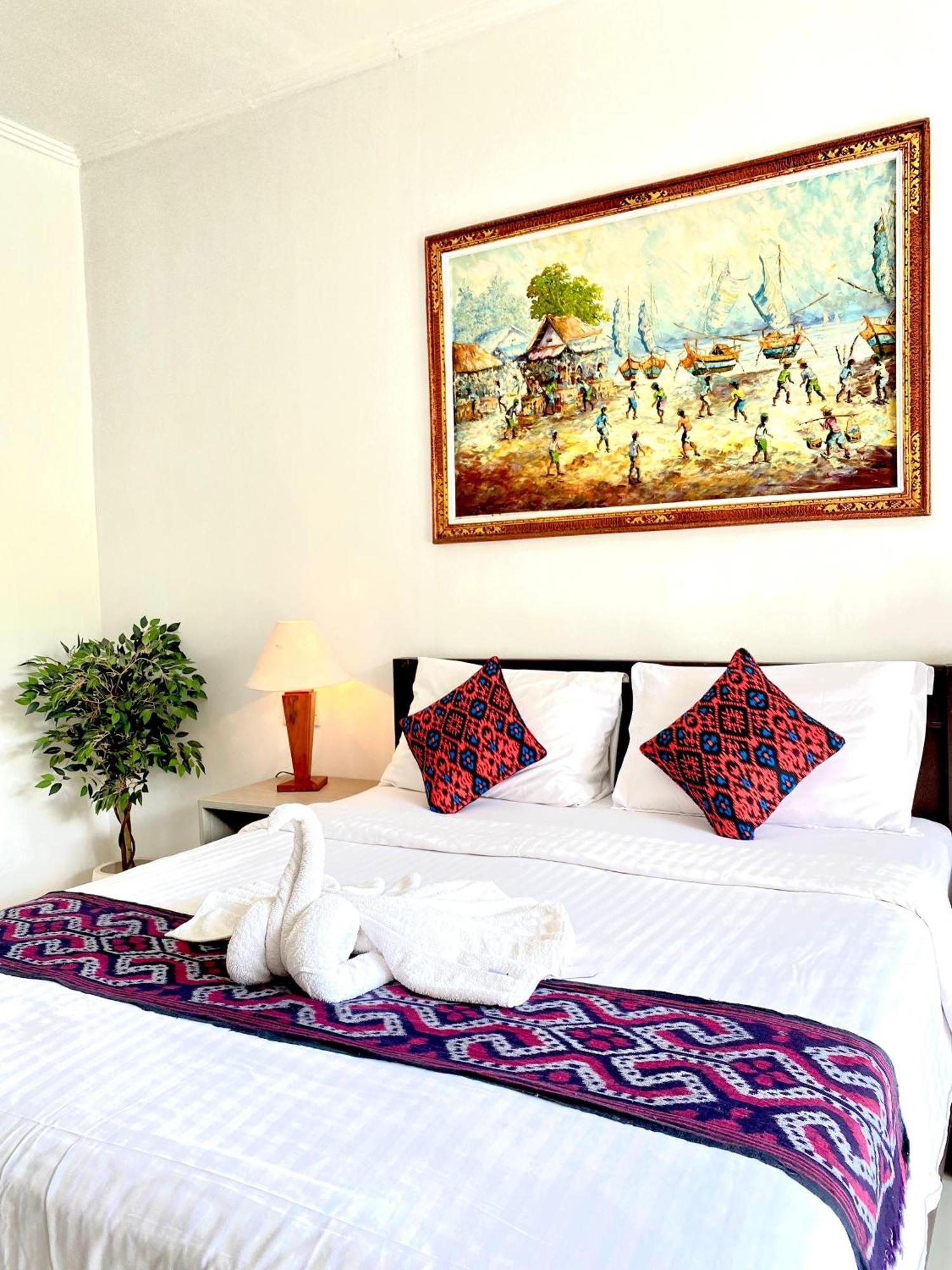 Homestay Padang-padang Sari *