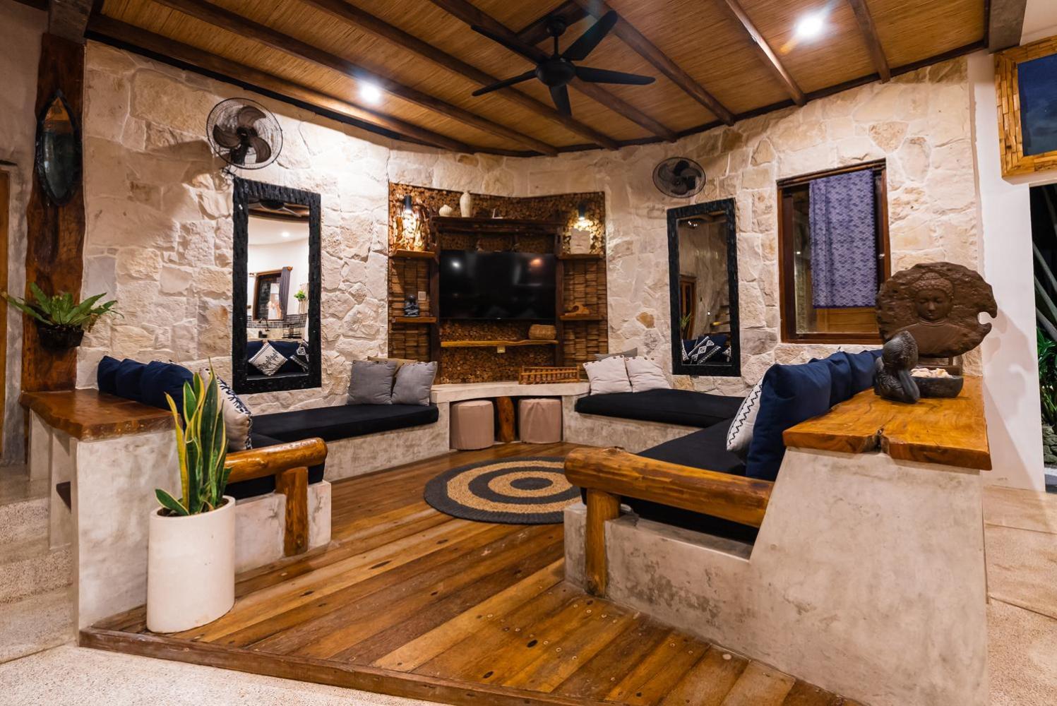 Bukit Surf Villa Uluwatu (Bali)
