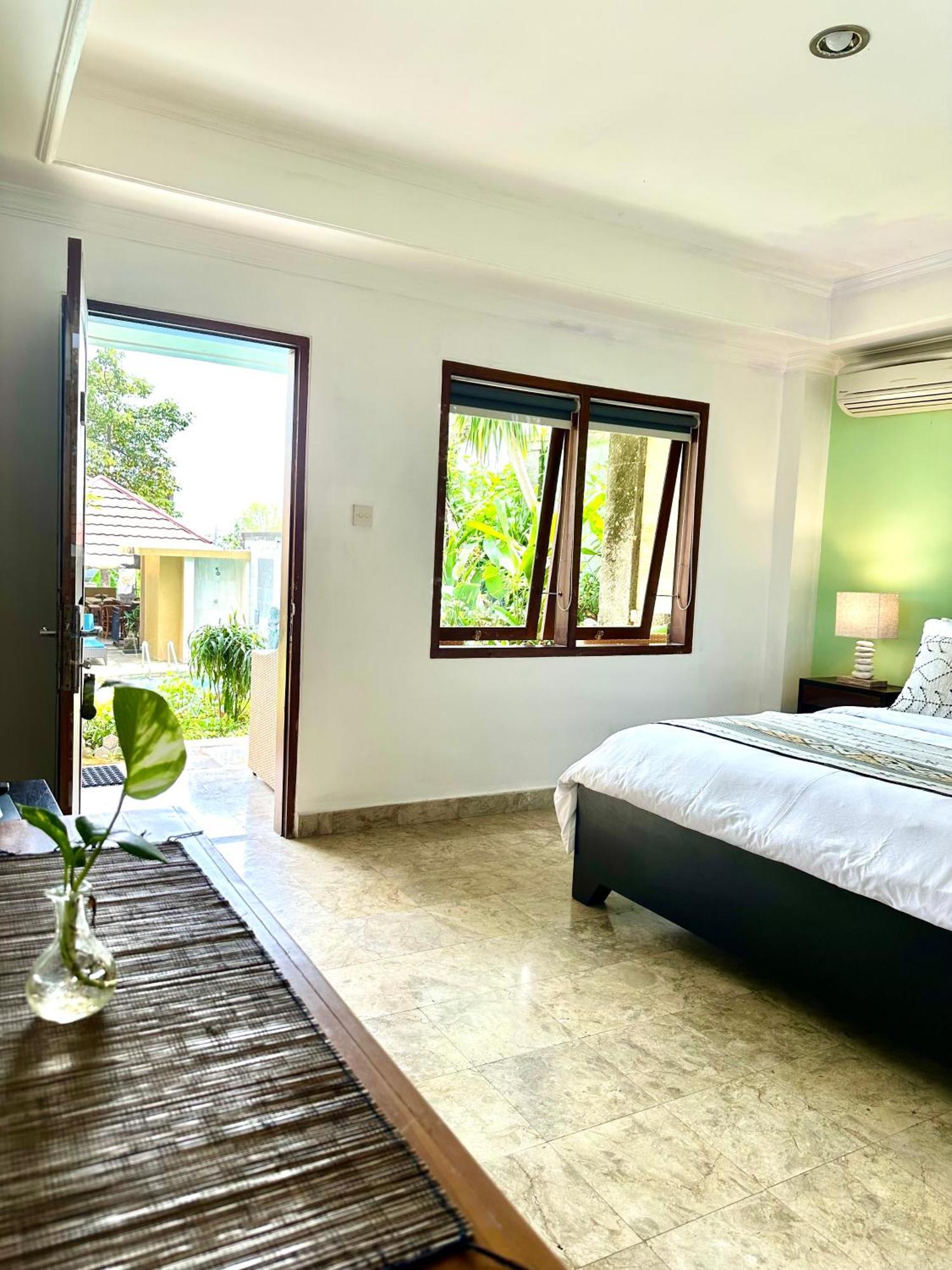 Ellies Guest house