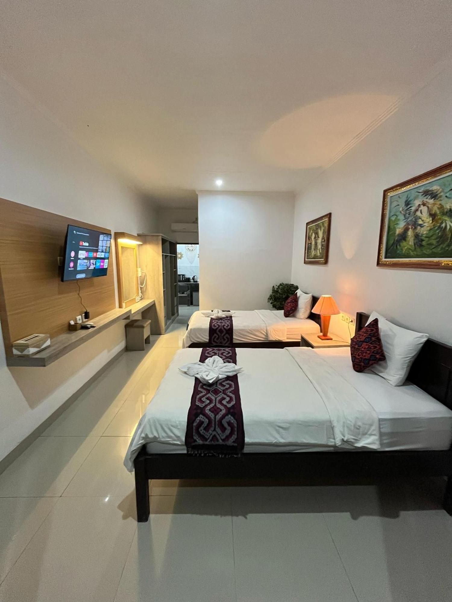 Padang-padang Sari Homestay *