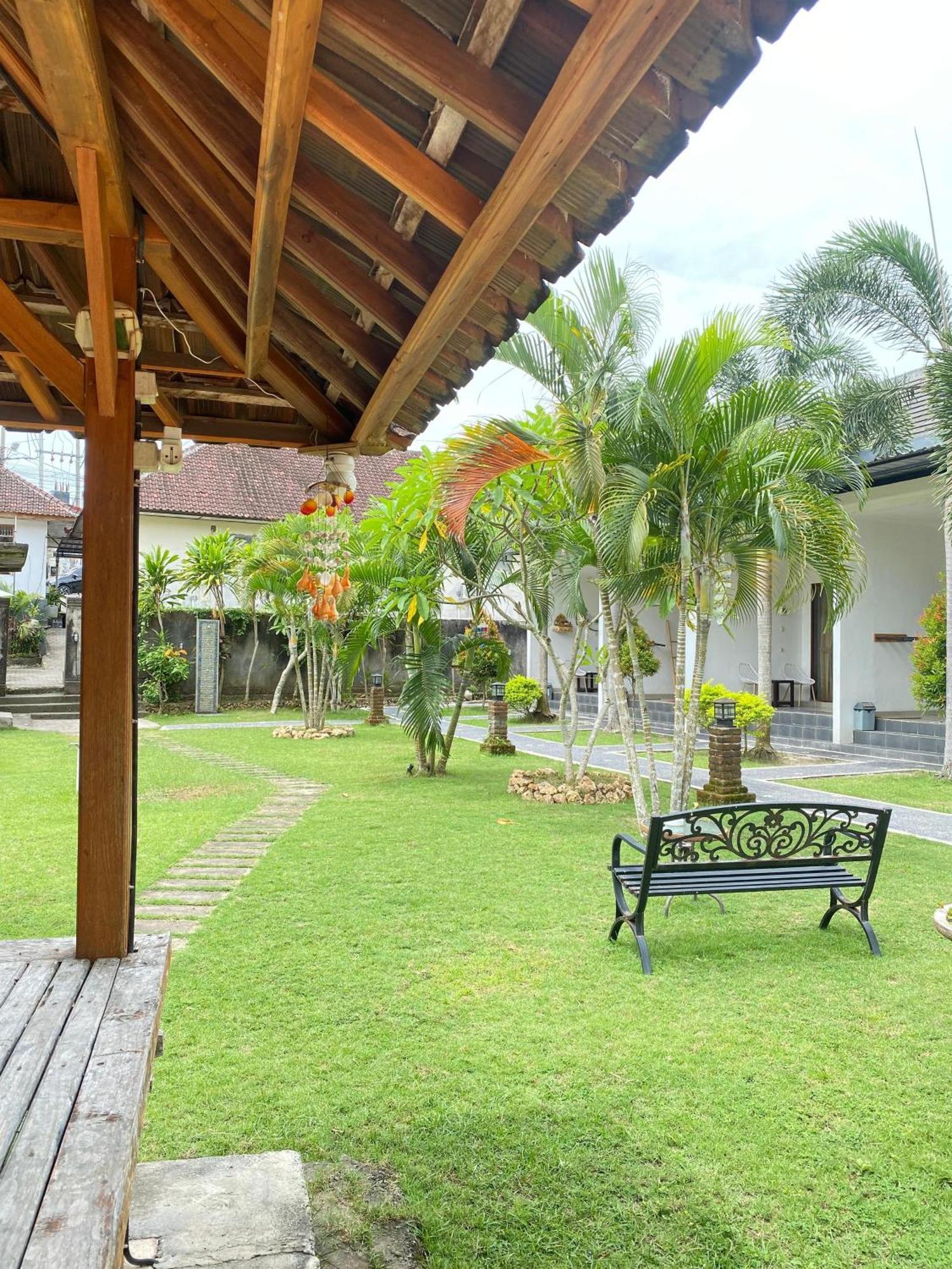 Homestay Padang-padang Sari Uluwatu (Bali)