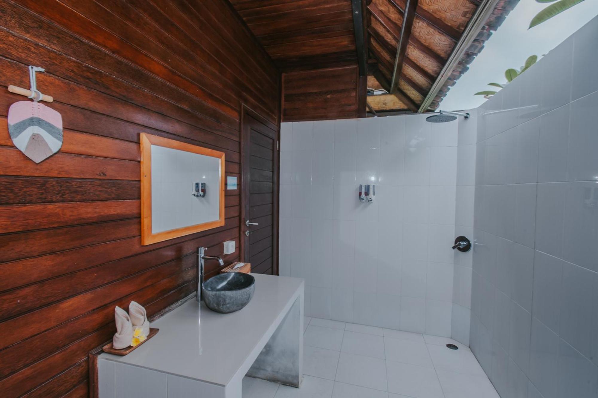 Lembongan Seaview 3*