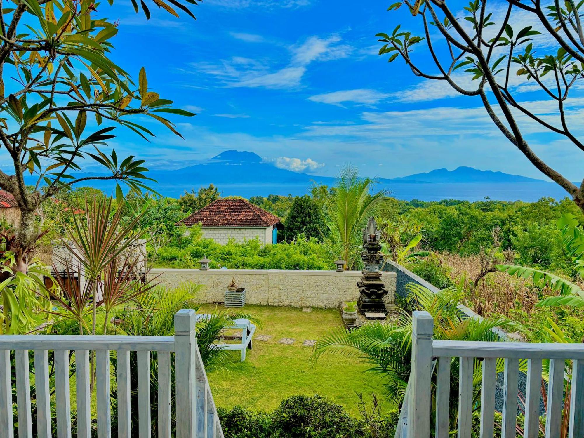 Hotra Hill