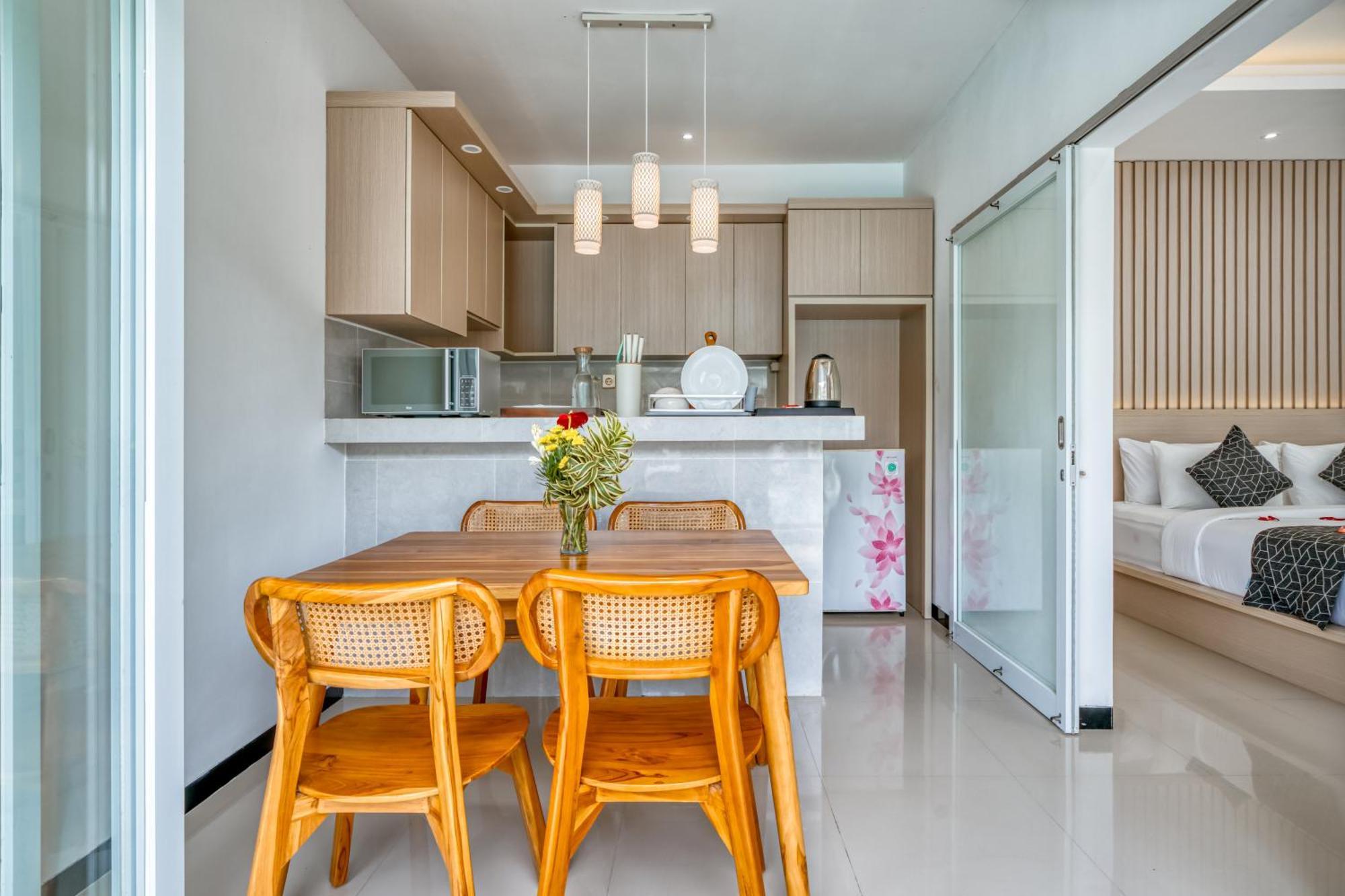 Daniswara Villas, Melasti