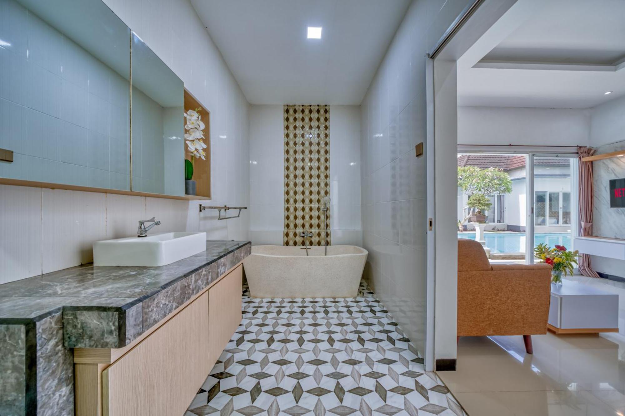 Daniswara Villas, Melasti *