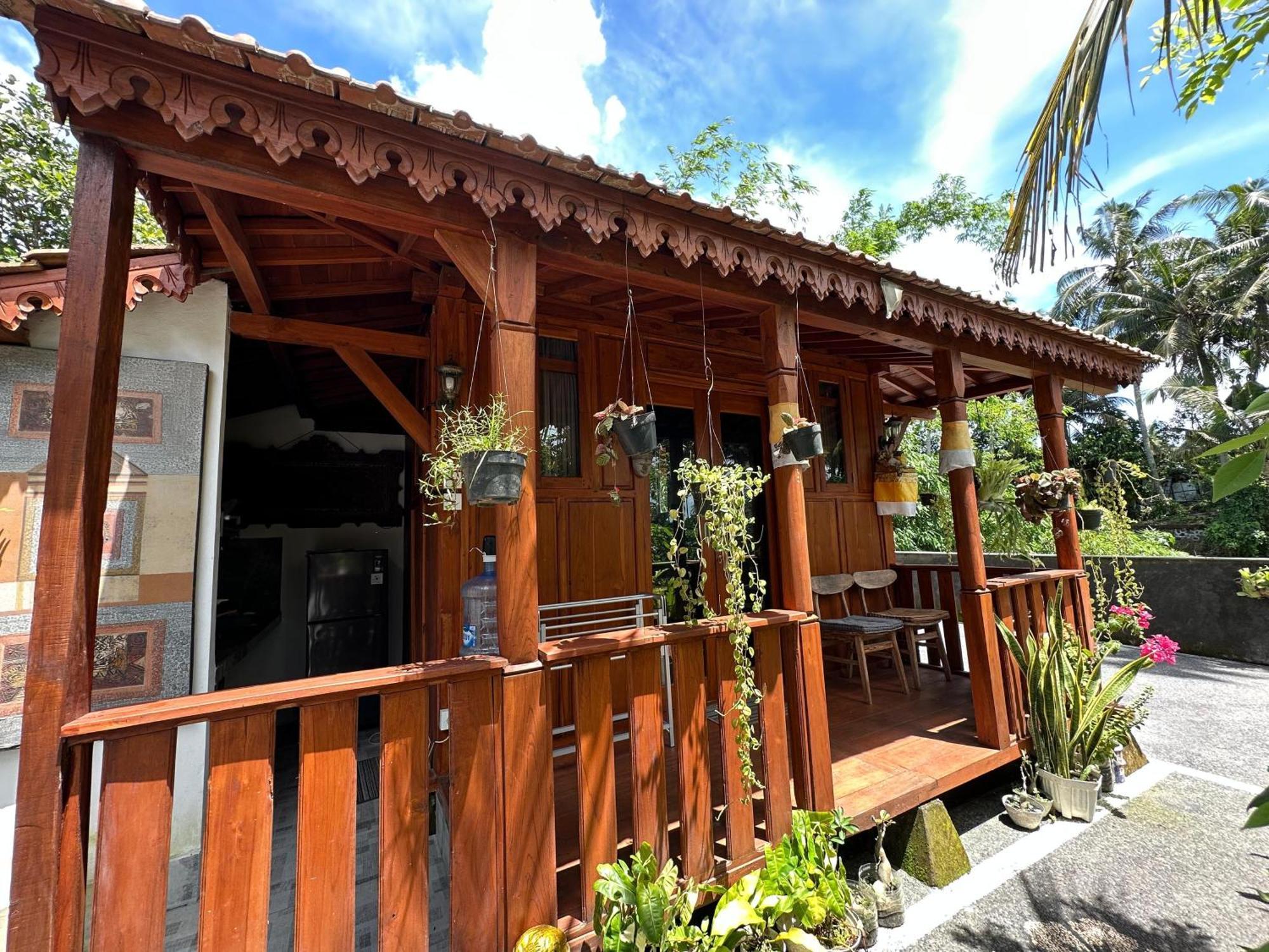 Guest house Tagel Karsa House
