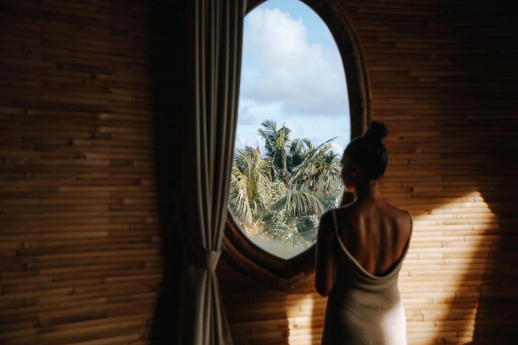 Tropical Bali Bamboo - 7 Minutes From Canggu Villa