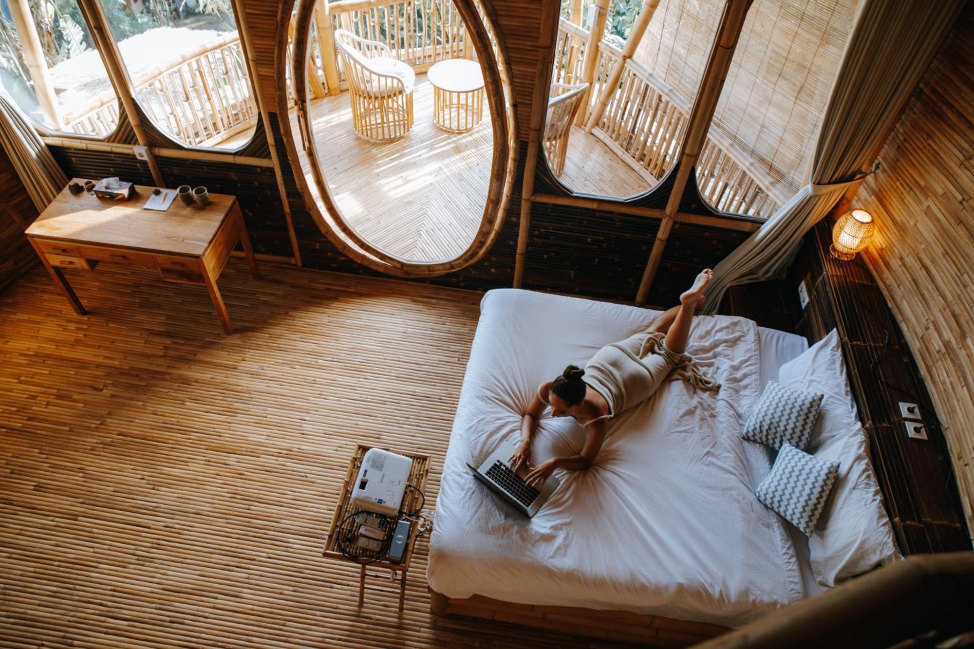 Tropical Bali Bamboo - 7 Minutes From Canggu Villa *