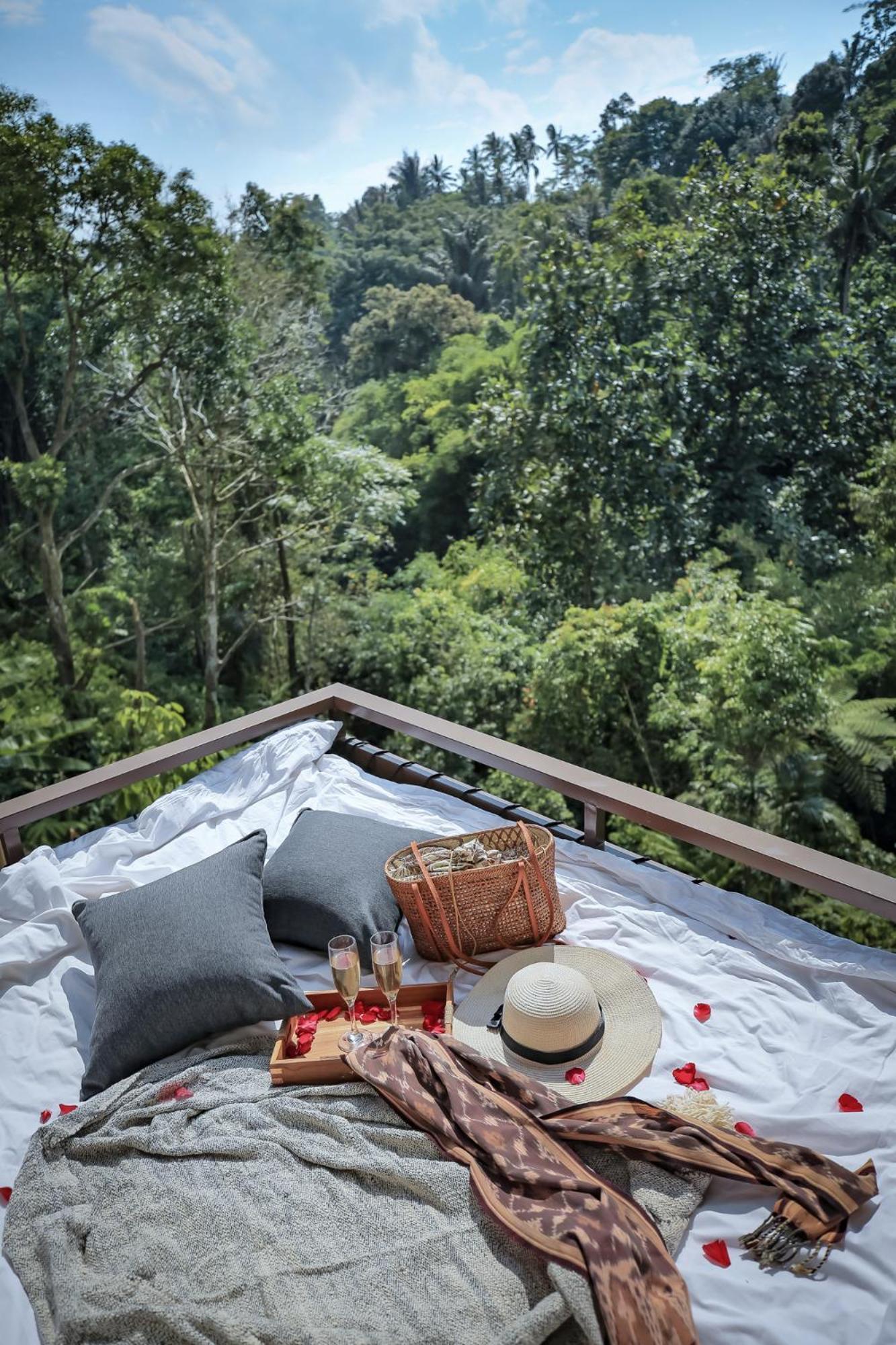 Harsa Sanctuary By Pramana Resort 4*