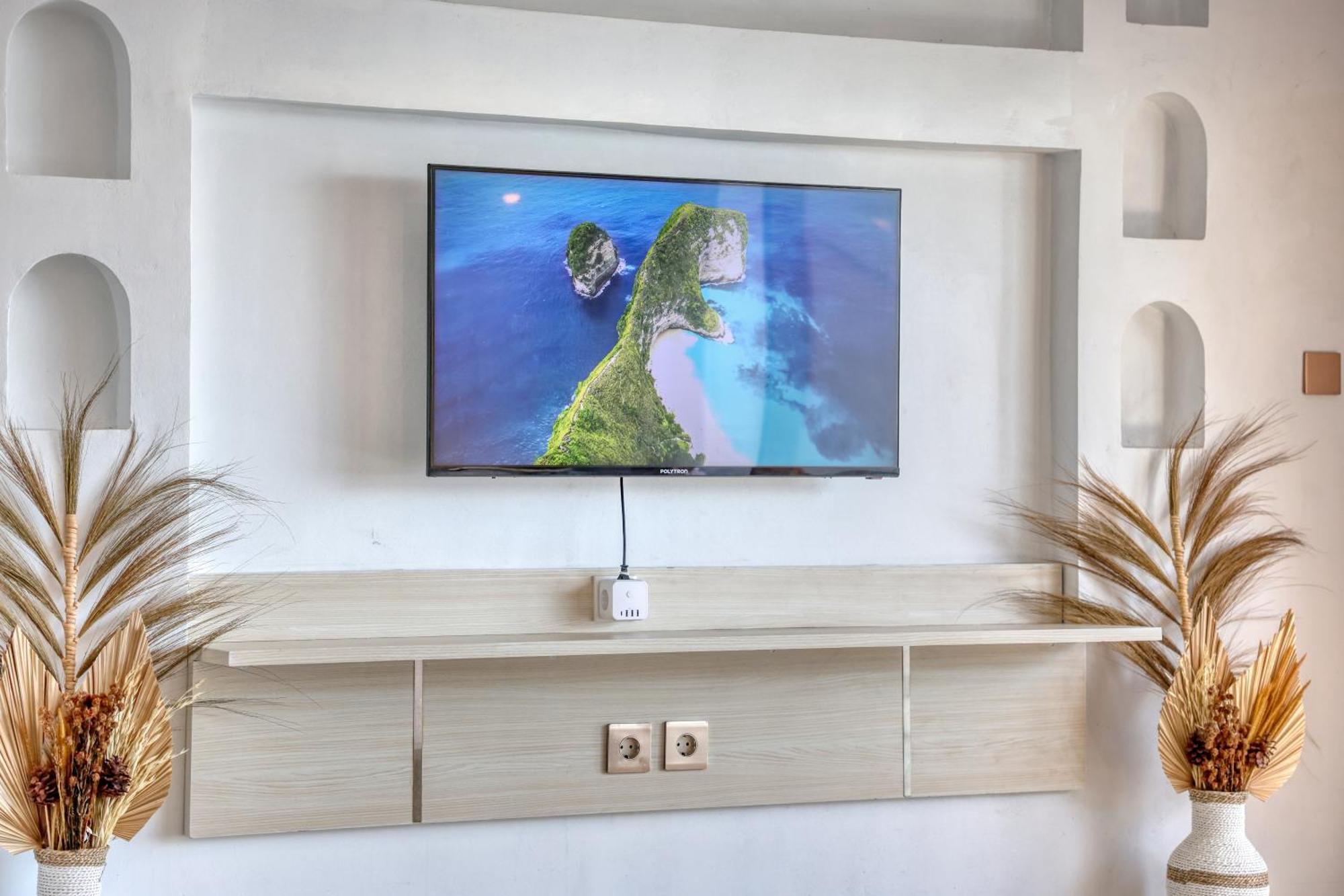 Moontana Beachfront Villa