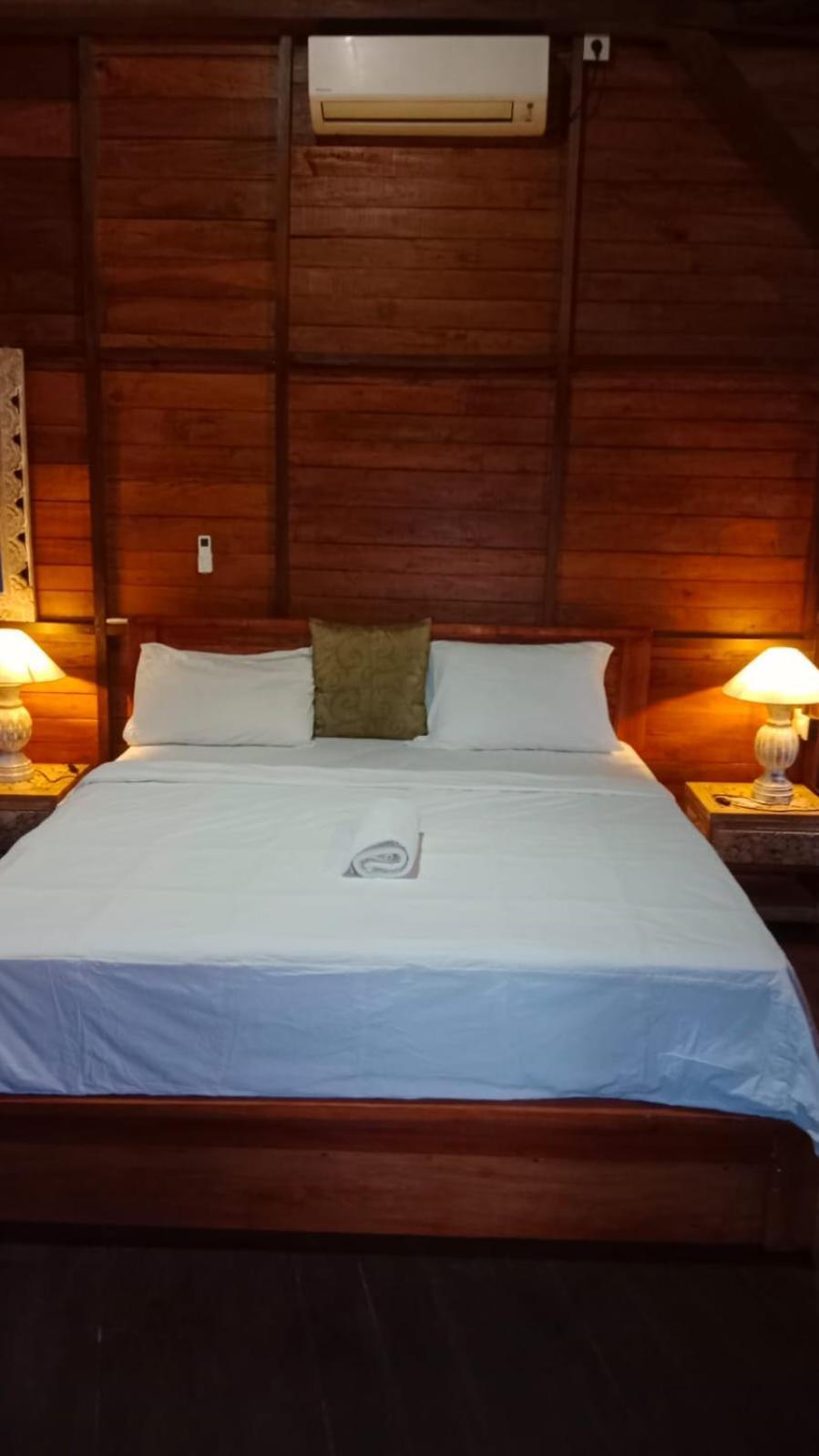 Lodge Medukuh Point Hill