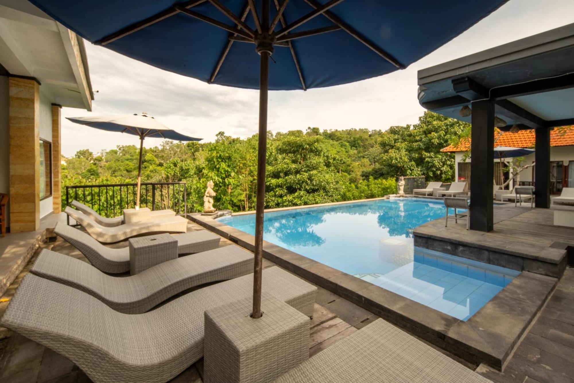 Abasan Hill And Hotel Toyapakeh