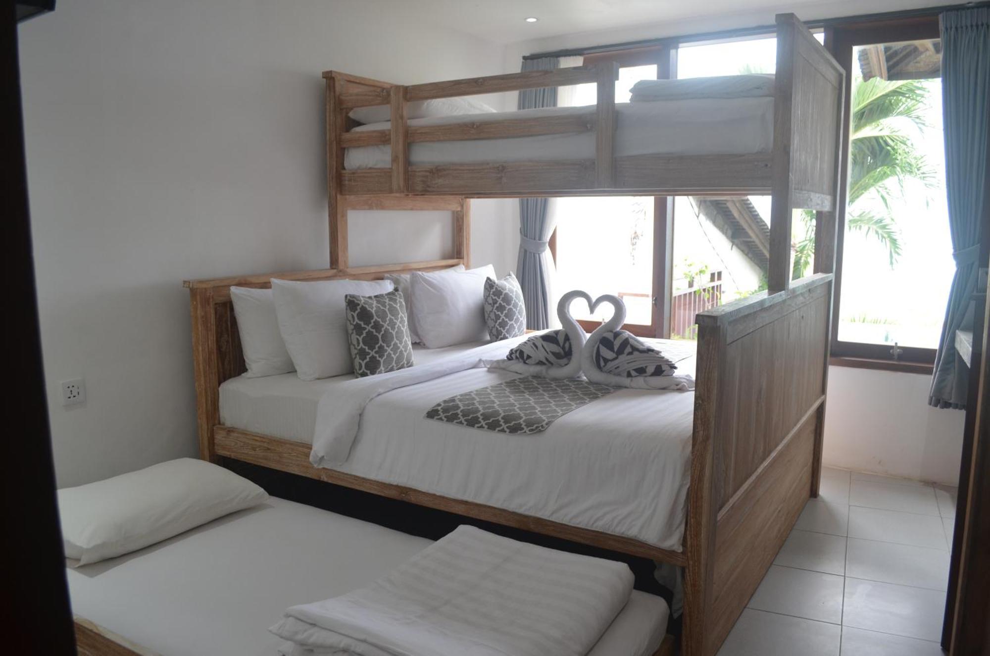 Lembongan Lux Hotel