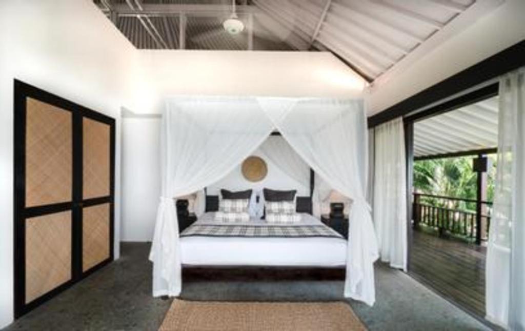 Batu Karang Lembongan & 4*
