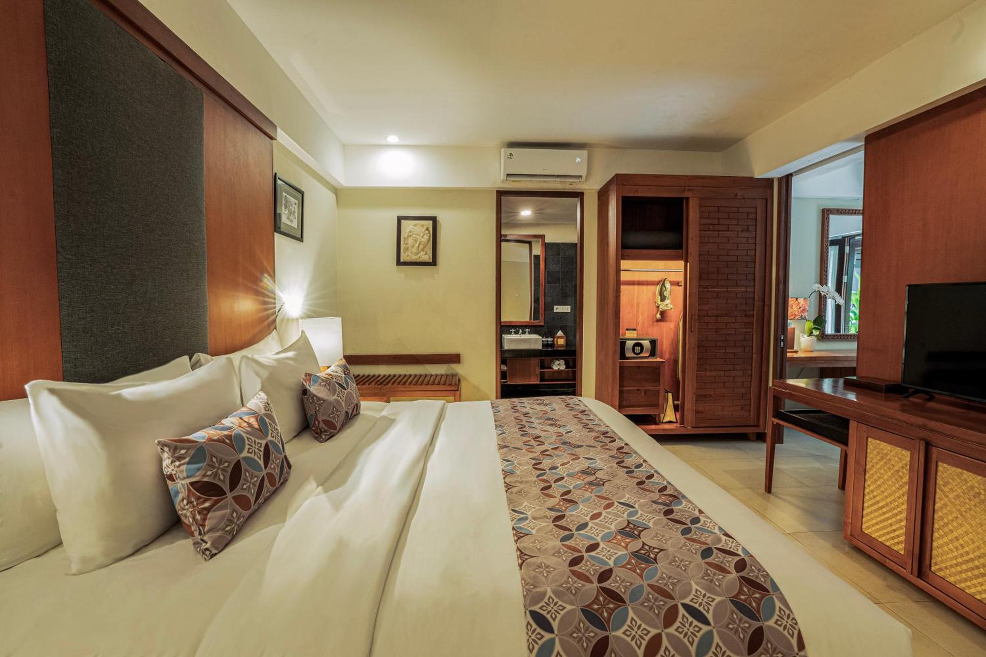Kuta Seaview Boutique