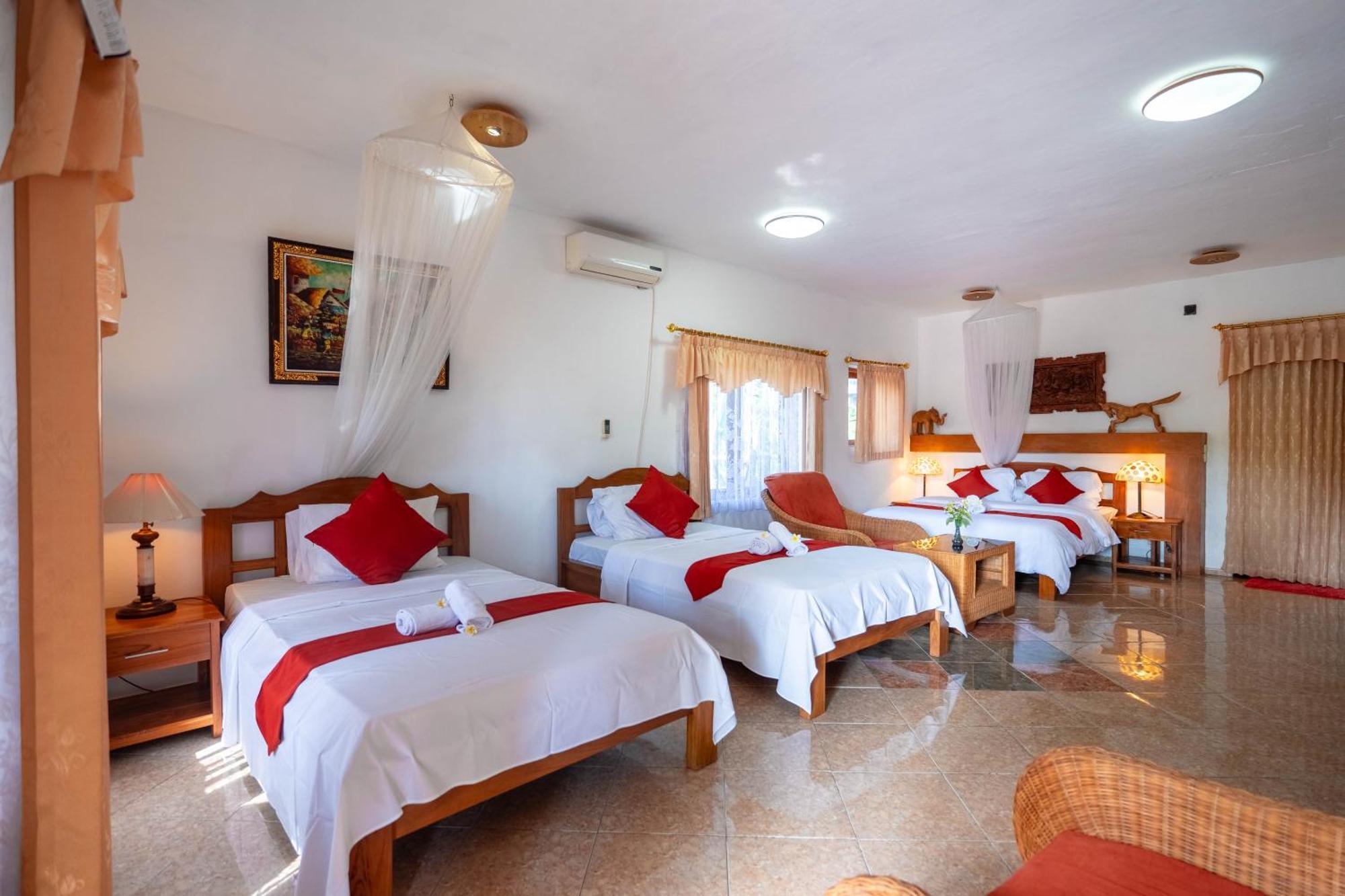 Deutsches-eck Rikesti Holiday park 4*