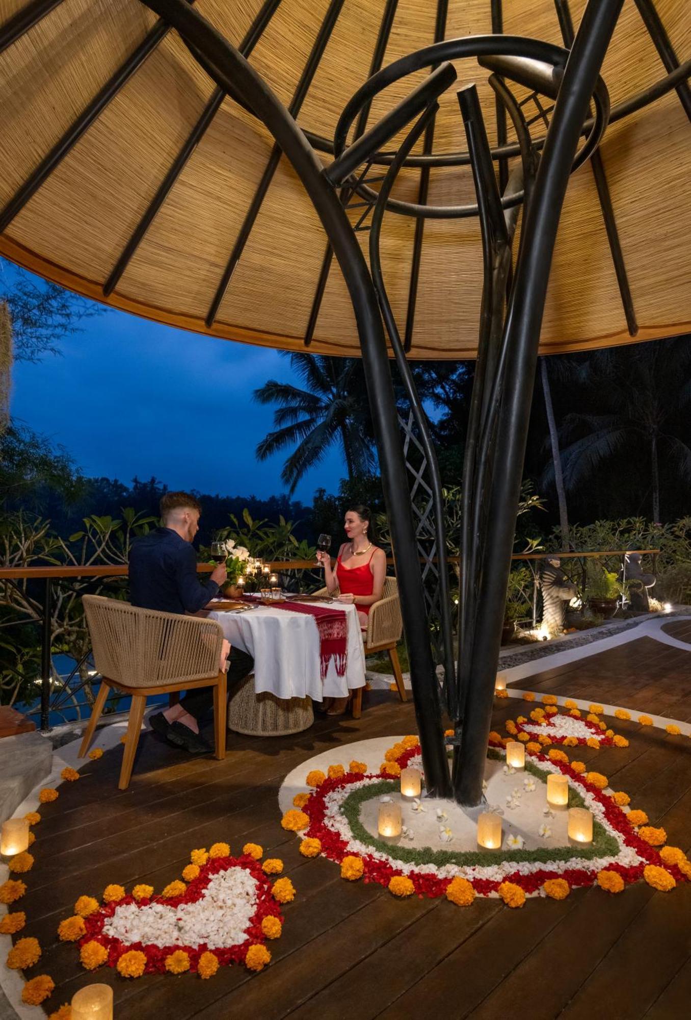 Jannata And Ubud (Bali)