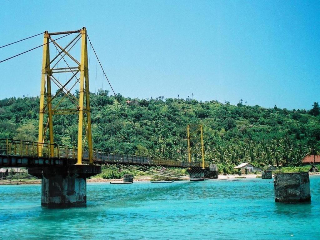 Batu Karang Lembongan & 4*
