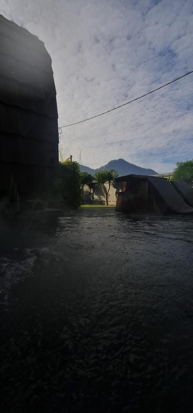 Tegal Bamboo & Private Hot Spring Lodge *